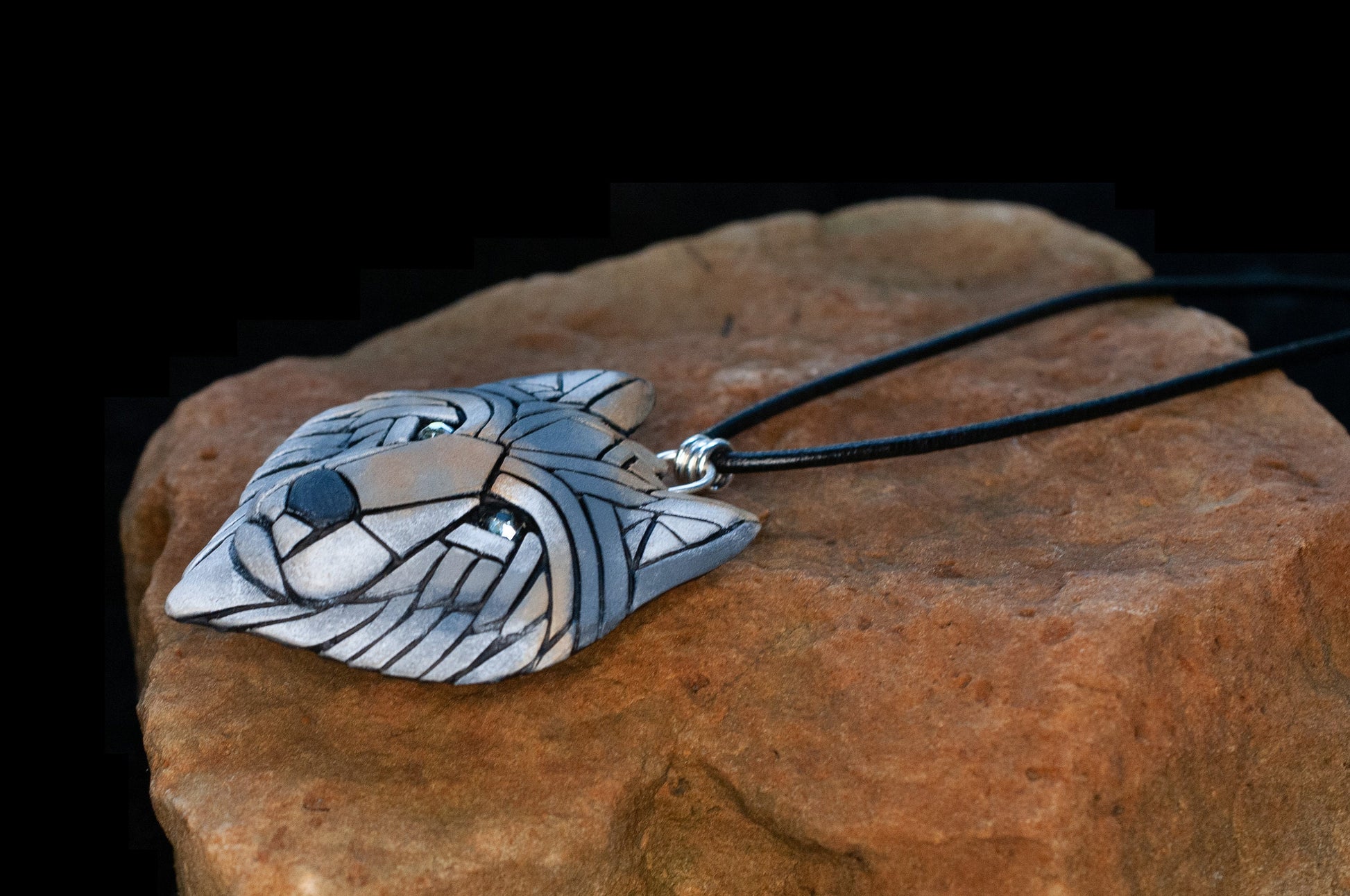 Gray Wolf Necklace, Wild American Species, Your Choice of 2 sizes, Mosaic Art Design, Spirit Animal, Unique Gift Idea, Amulet, Western Totem